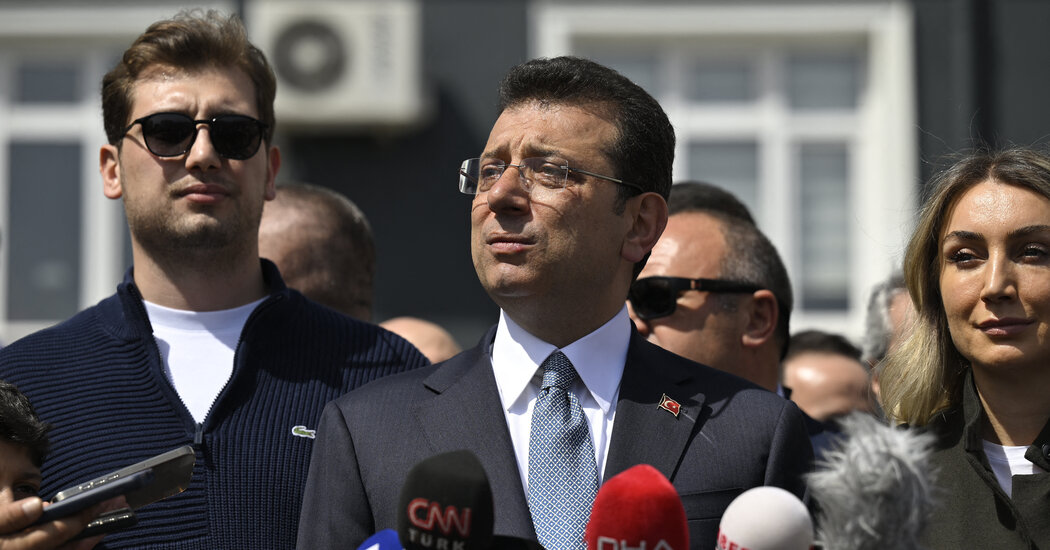Turkey Jails Istanbul Mayor Who Was Expected to Run for President