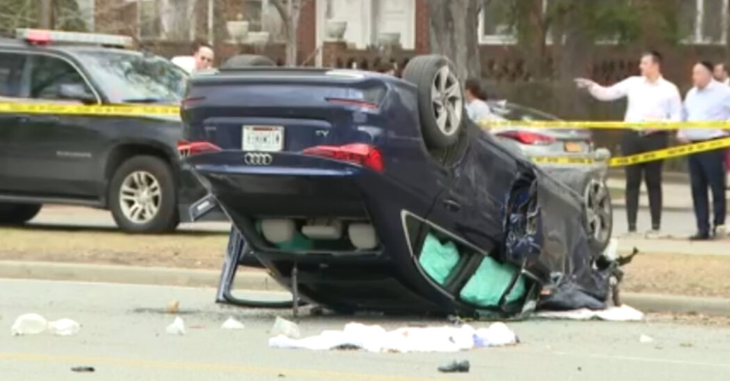 Woman and 2 of Her Children Are Killed in Brooklyn Car Accident