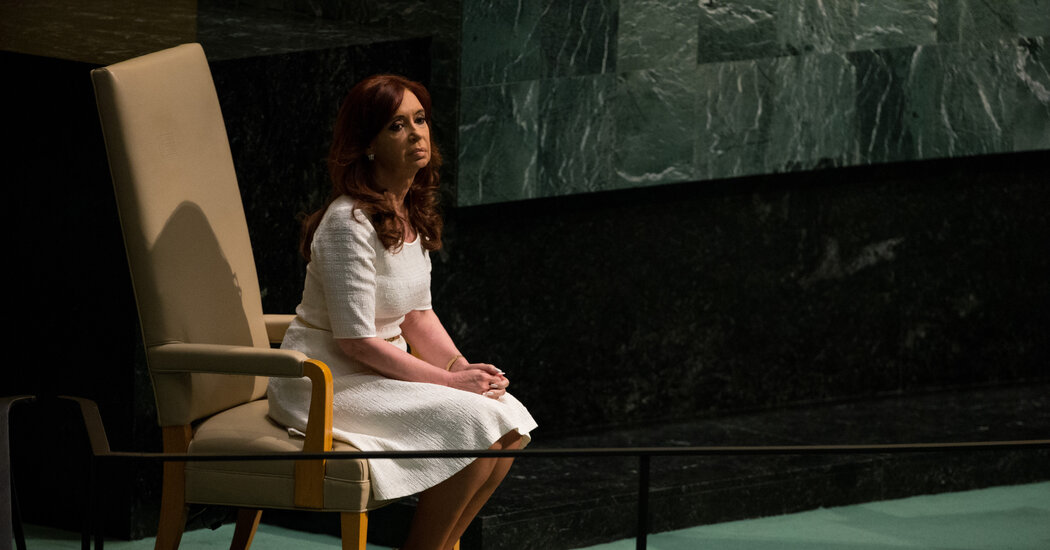 Cristina Fernández de Kirchner es condenada a prisión en Argentina